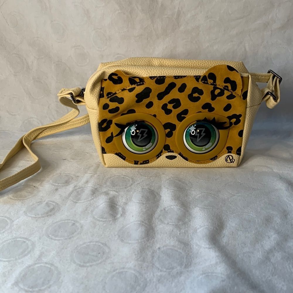 Purse Pets Leoluxe Leopard Interactive Purse Sounds Reactions Purring Blinking